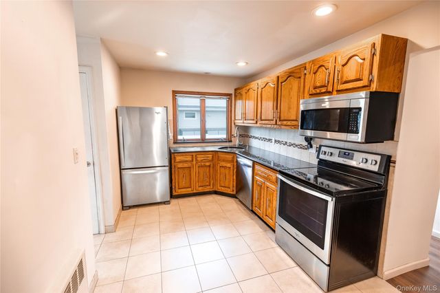 3330 Murdock Avenue, Oceanside, NY 11572