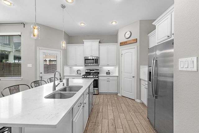 5543 Purple Meadow Lane, Fulshear, TX 77441