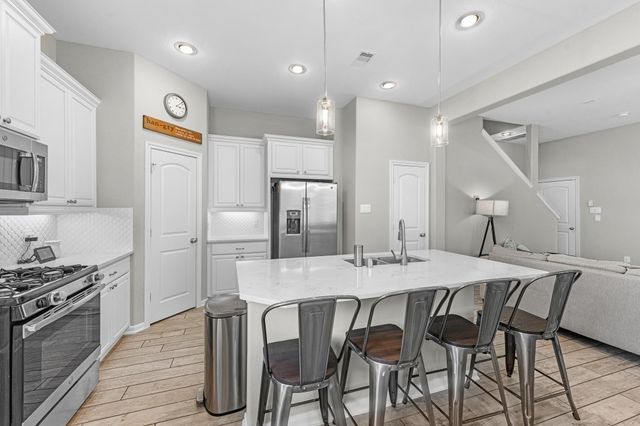 5543 Purple Meadow Lane, Fulshear, TX 77441