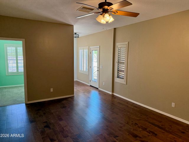 38719 N 7TH Street, Phoenix, AZ 85086