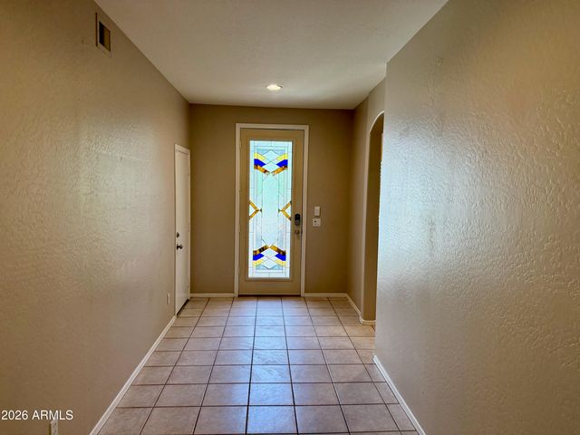 38719 N 7TH Street, Phoenix, AZ 85086