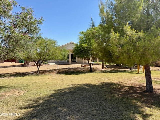 38719 N 7TH Street, Phoenix, AZ 85086