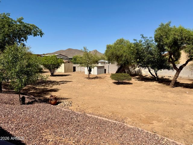 38719 N 7TH Street, Phoenix, AZ 85086