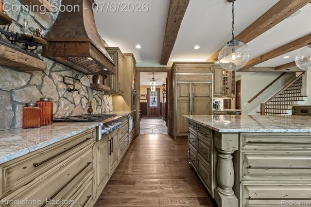5458 Boulderwood Ridge, Independence Charter Township, MI 48348