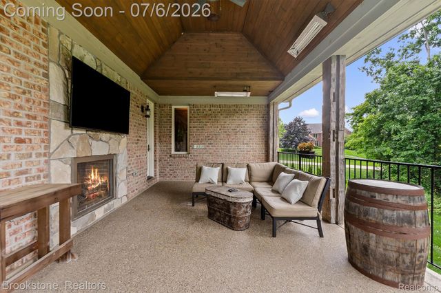 5458 Boulderwood Ridge, Independence Charter Township, MI 48348