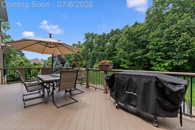5458 Boulderwood Ridge, Independence Charter Township, MI 48348