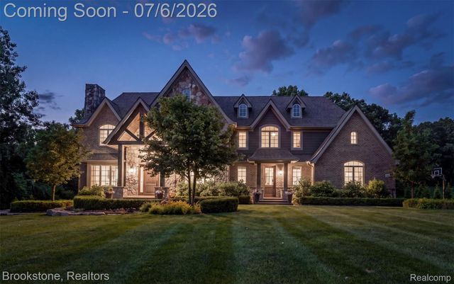 5458 Boulderwood Ridge, Independence Charter Township, MI 48348