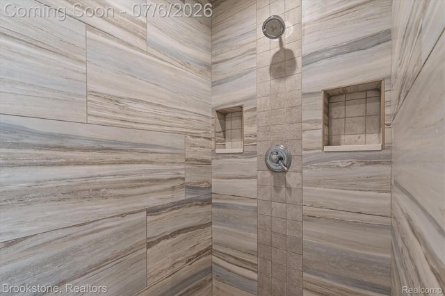 5458 Boulderwood Ridge, Independence Charter Township, MI 48348