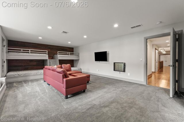 5458 Boulderwood Ridge, Independence Charter Township, MI 48348