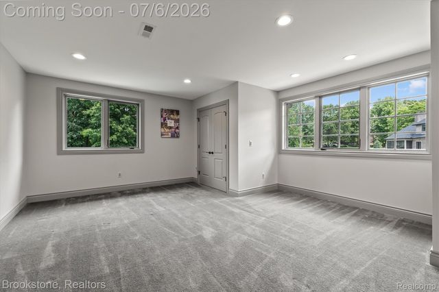 5458 Boulderwood Ridge, Independence Charter Township, MI 48348