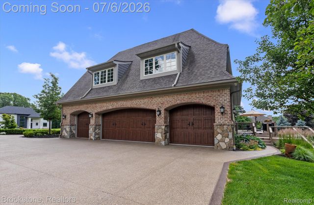 5458 Boulderwood Ridge, Independence Charter Township, MI 48348