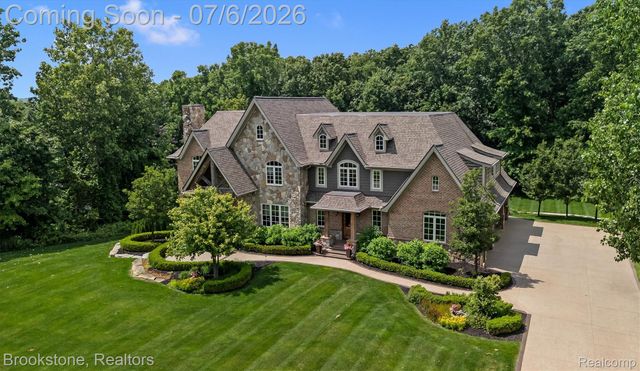 5458 Boulderwood Ridge, Independence Charter Township, MI 48348