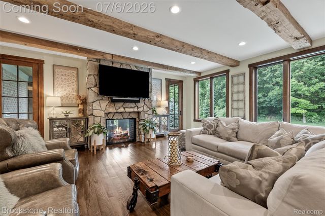 5458 Boulderwood Ridge, Independence Charter Township, MI 48348