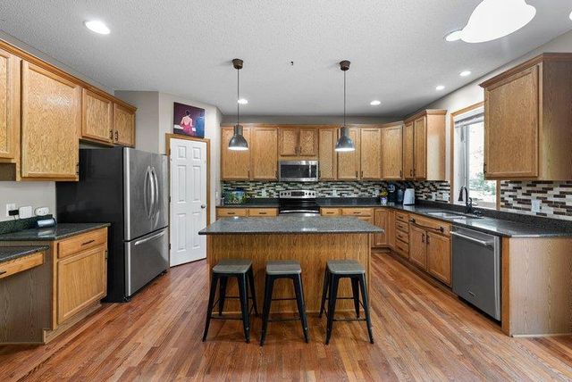 7128 Timber Crest Drive S, Cottage Grove, MN 55016