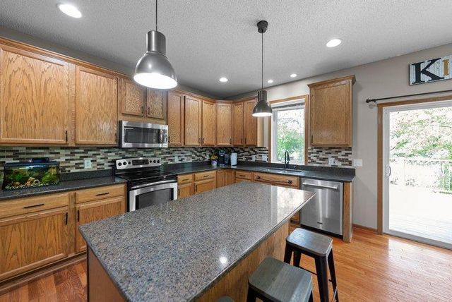 7128 Timber Crest Drive S, Cottage Grove, MN 55016
