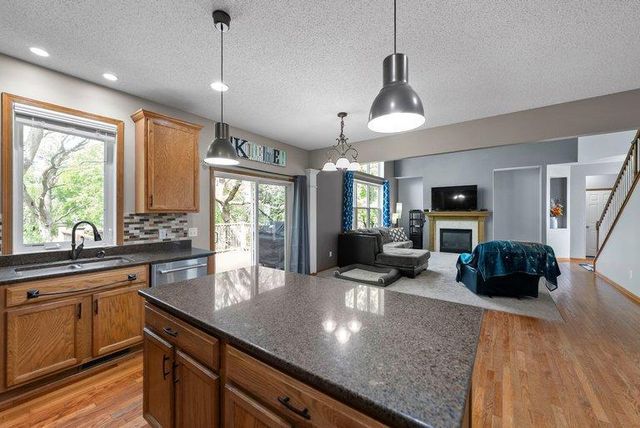 7128 Timber Crest Drive S, Cottage Grove, MN 55016