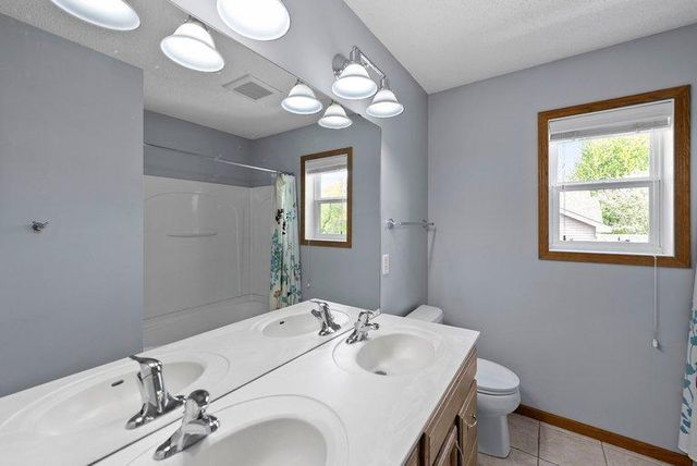 7128 Timber Crest Drive S, Cottage Grove, MN 55016