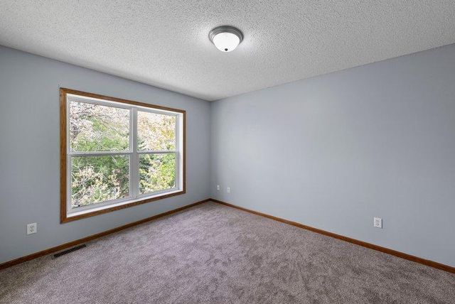7128 Timber Crest Drive S, Cottage Grove, MN 55016
