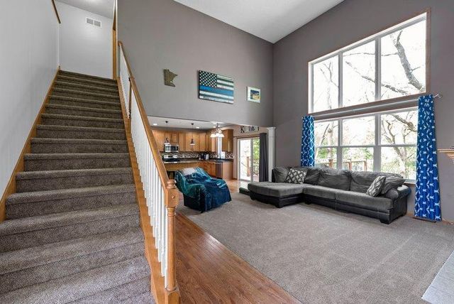 7128 Timber Crest Drive S, Cottage Grove, MN 55016