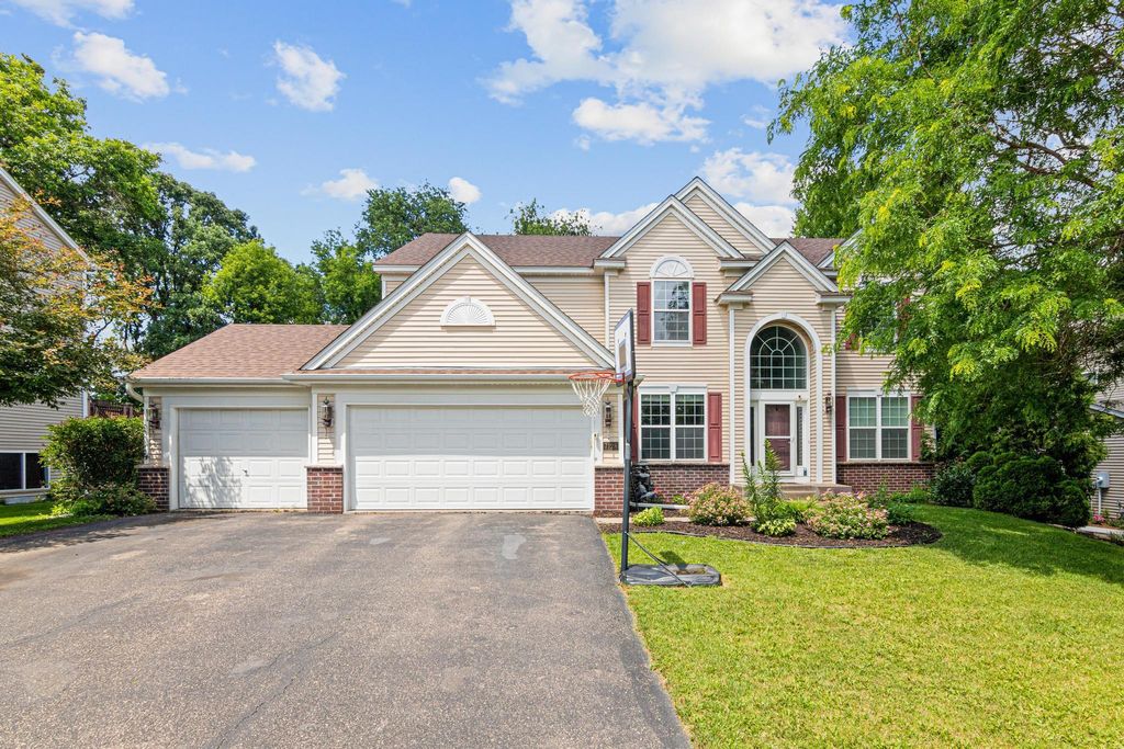 7128 Timber Crest Drive S, Cottage Grove, MN 55016