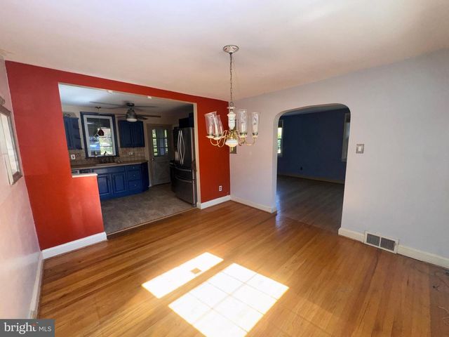 810 IRVINGTON RD, Drexel Hill, PA 19026