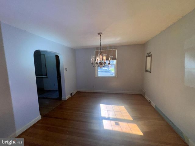 810 IRVINGTON RD, Drexel Hill, PA 19026