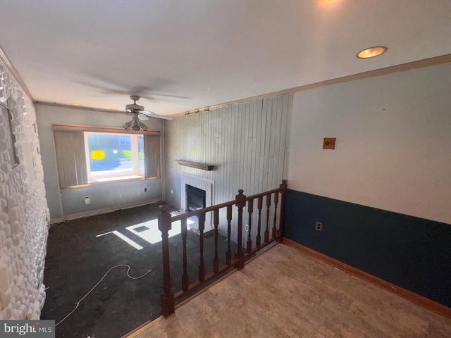 810 IRVINGTON RD, Drexel Hill, PA 19026