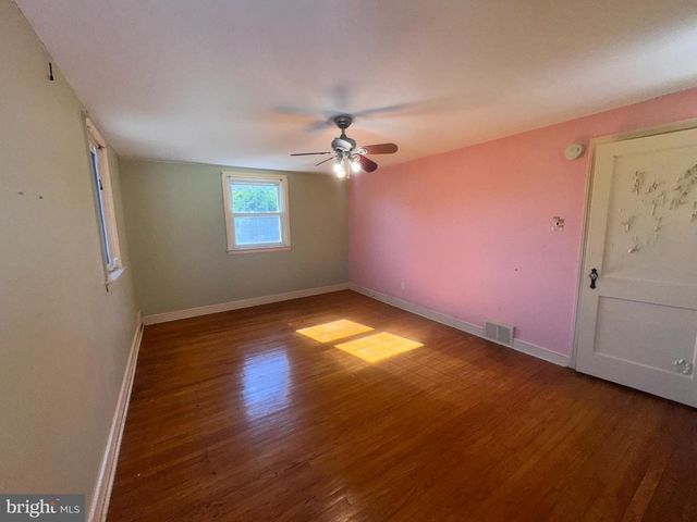 810 IRVINGTON RD, Drexel Hill, PA 19026