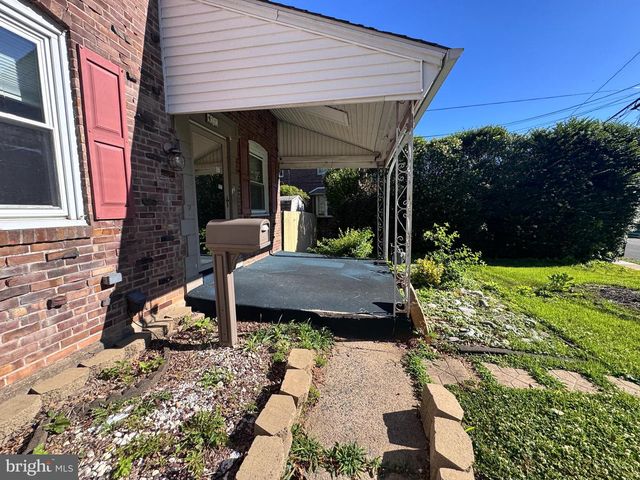 810 IRVINGTON RD, Drexel Hill, PA 19026