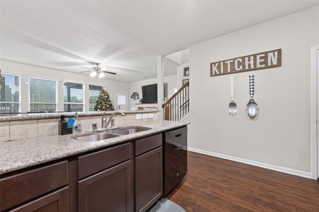 2343 Bright Sunrise Trail, Fresno, TX 77545