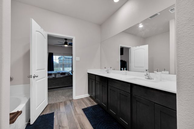 917 Clark Drive, Ferris, TX 75125