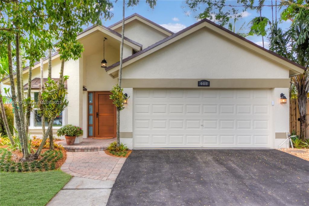 4408 NW 99th Ave, Sunrise, FL 33351
