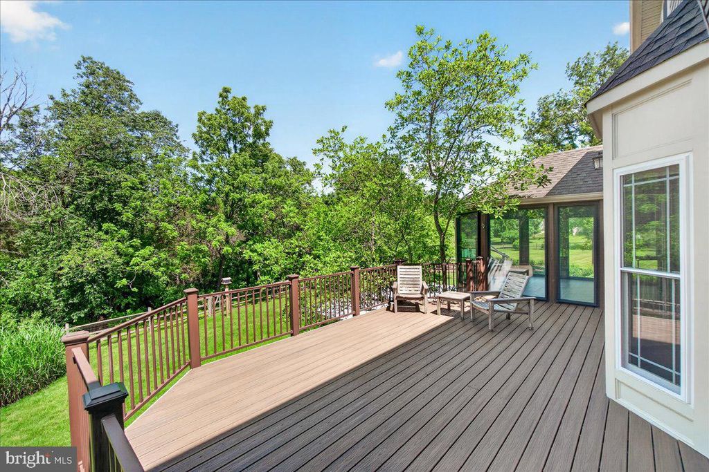 Image 18 of property listing at 19505 GRAY FARM CT, Poolesville, MD 20837