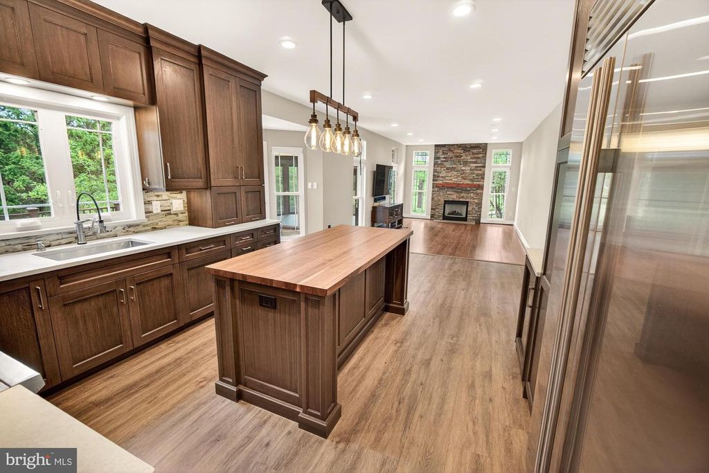 Image 33 of property listing at 19505 GRAY FARM CT, Poolesville, MD 20837
