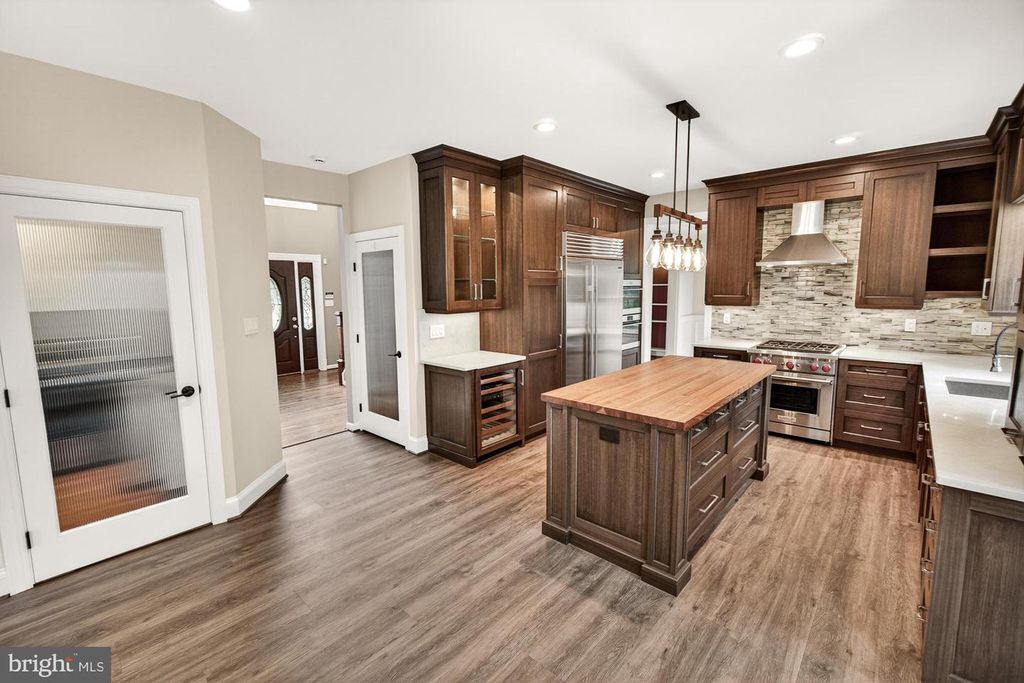Image 36 of property listing at 19505 GRAY FARM CT, Poolesville, MD 20837