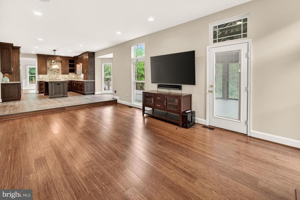 Image 46 of property listing at 19505 GRAY FARM CT, Poolesville, MD 20837