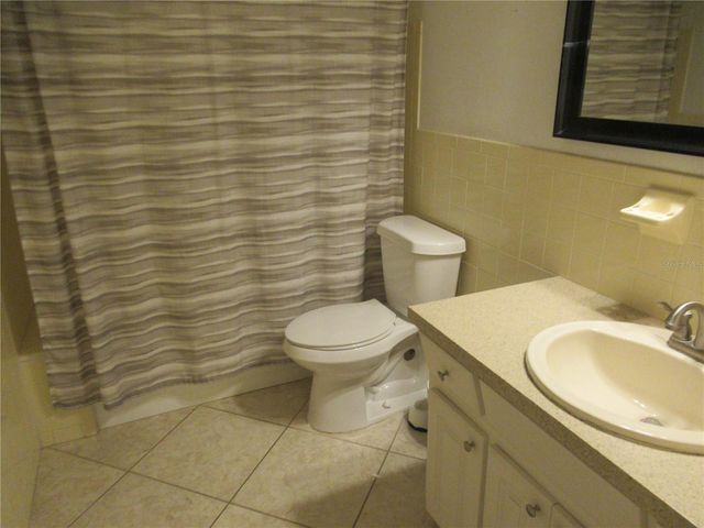 2402 ECUADORIAN WAY 8, Clearwater, FL 33763