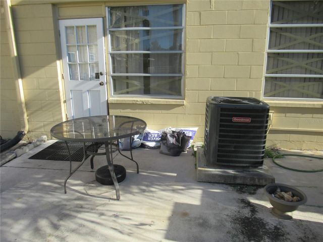 2402 ECUADORIAN WAY 8, Clearwater, FL 33763