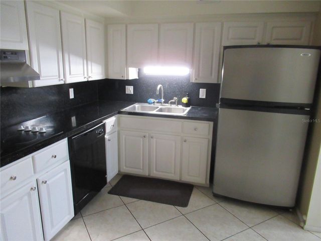 2402 ECUADORIAN WAY 8, Clearwater, FL 33763