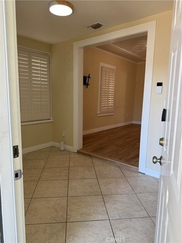 4193 5th Street, Riverside, CA 92501