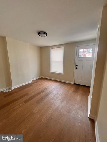 1704 TULIP ST, Wilmington, DE 19805