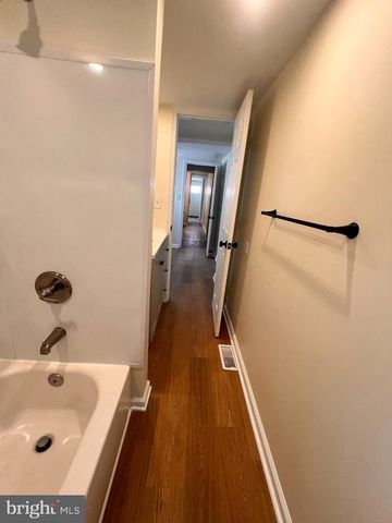 1704 TULIP ST, Wilmington, DE 19805