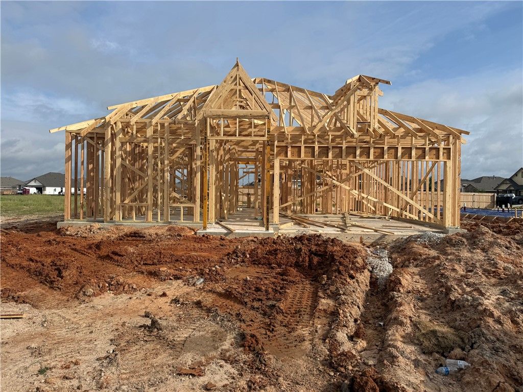 1233 Patriot Drive, College Station, TX 77845