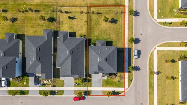 6300 NW Leafmore Lane, Port St. Lucie, Port St Lucie, FL 34987