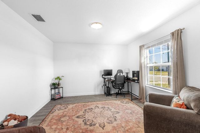 6300 NW Leafmore Lane, Port St. Lucie, Port St Lucie, FL 34987