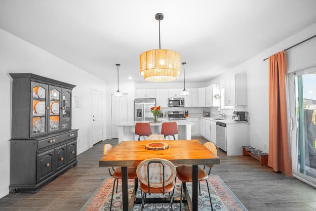 6300 NW Leafmore Lane, Port St. Lucie, Port St Lucie, FL 34987