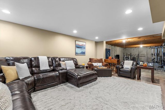 2261 Jack Nicklaus Drive, Belleville, IL 62220
