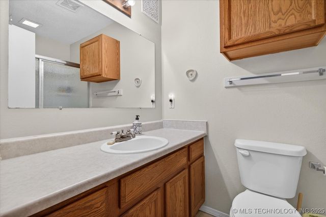 629 S Moore Avenue, Dewey, OK 74029