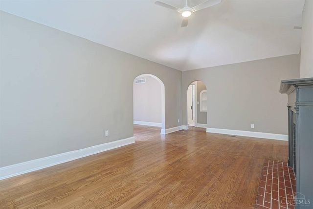 1515 Kenova Avenue, Cincinnati, OH 45237
