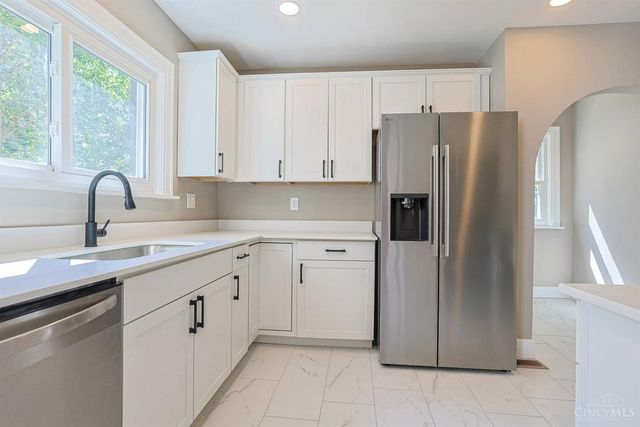 1515 Kenova Avenue, Cincinnati, OH 45237